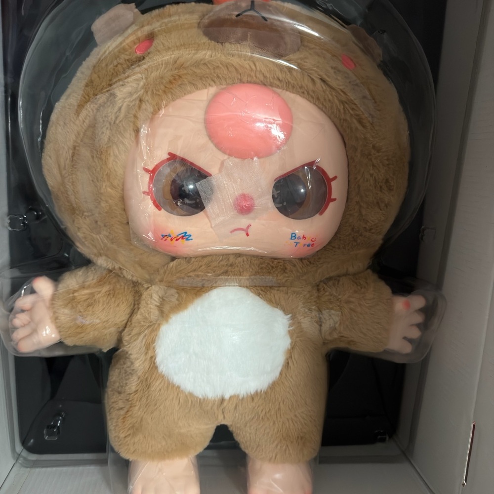 1000% jumbo size BABY THREE - CAPYBARA